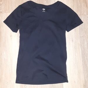 4/$20 Navy blue V neck by UNIQLO-S
